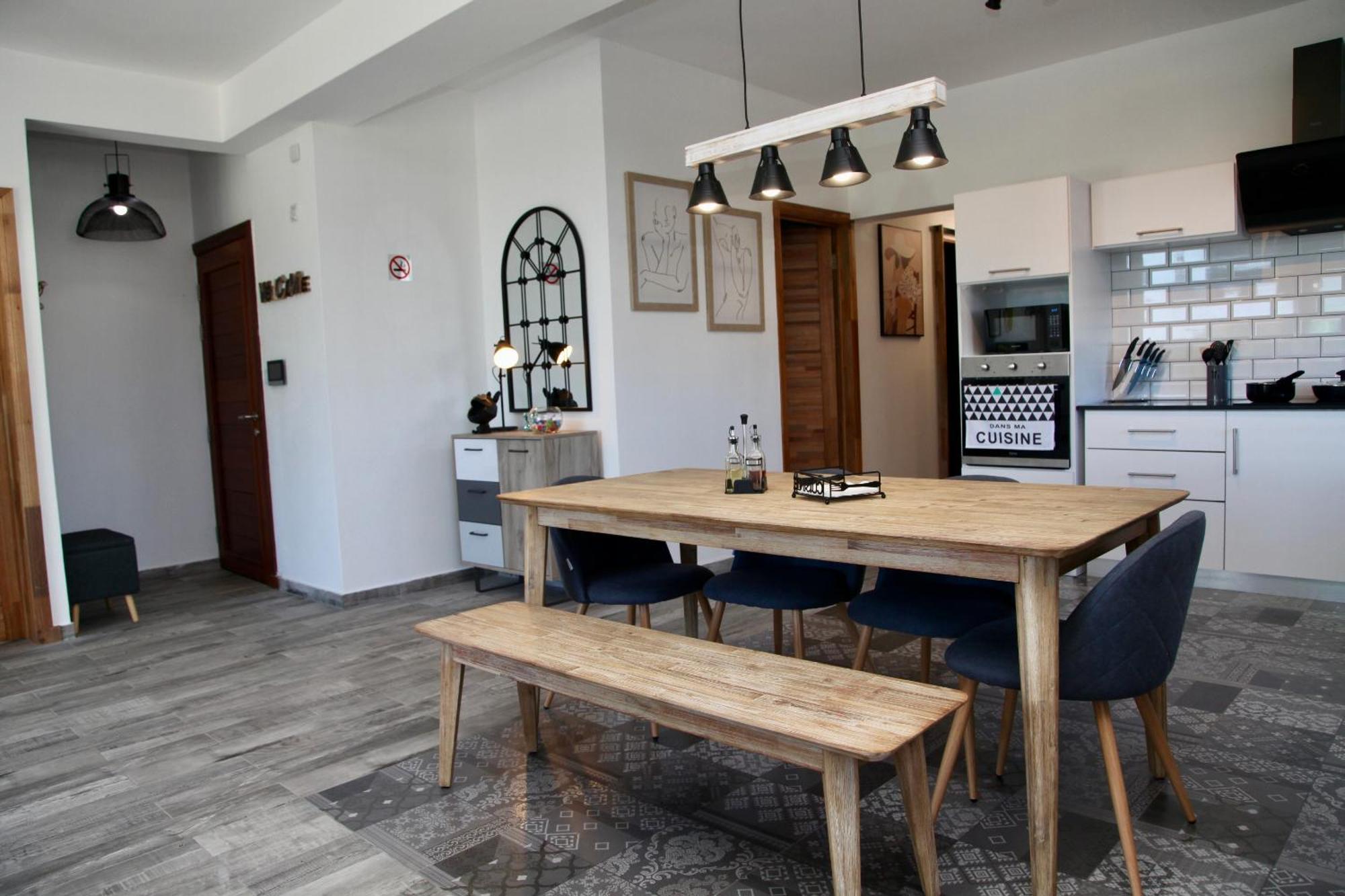 Lux Penthouse 3 Bedrooms Apartment